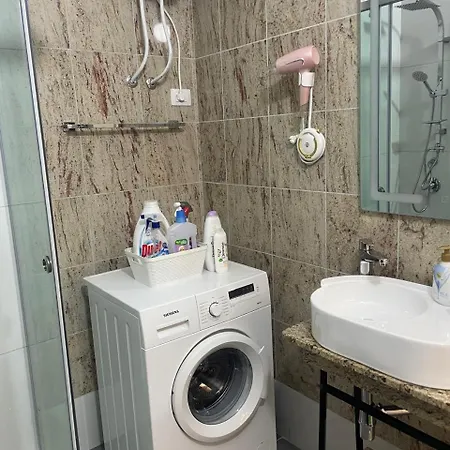 Apartment Fishta Q5 24 *