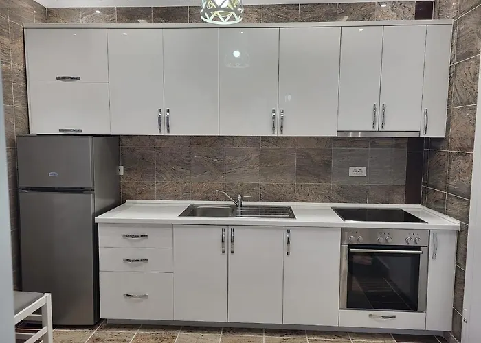 Fishta Q5 24 * Velipojë